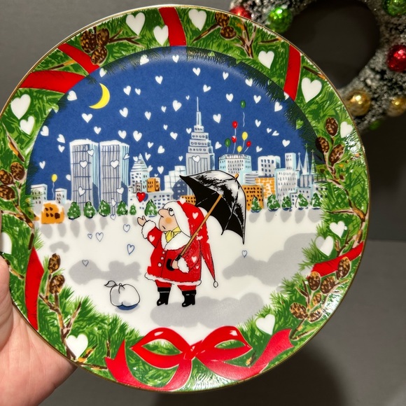 Christmas Plate - RARE Ziggy in Santa Suit In Front of Twin Towers - Picture 5 of 10